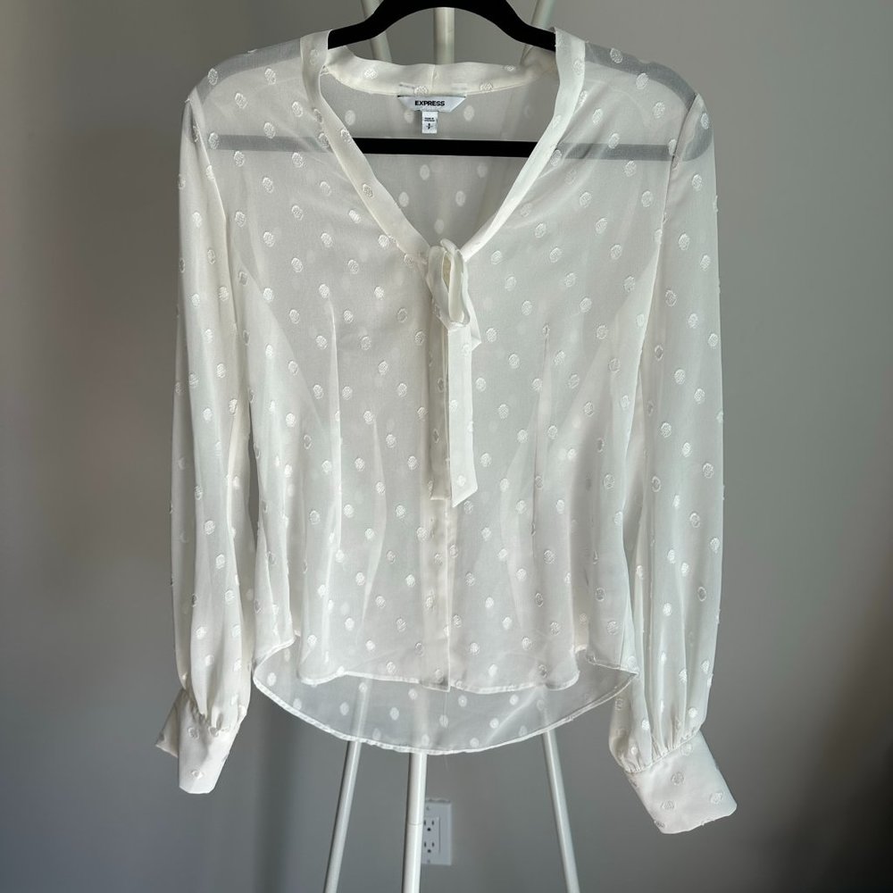 🧡 3/$15 Express sheer off white top with tie and circle stitching feature small